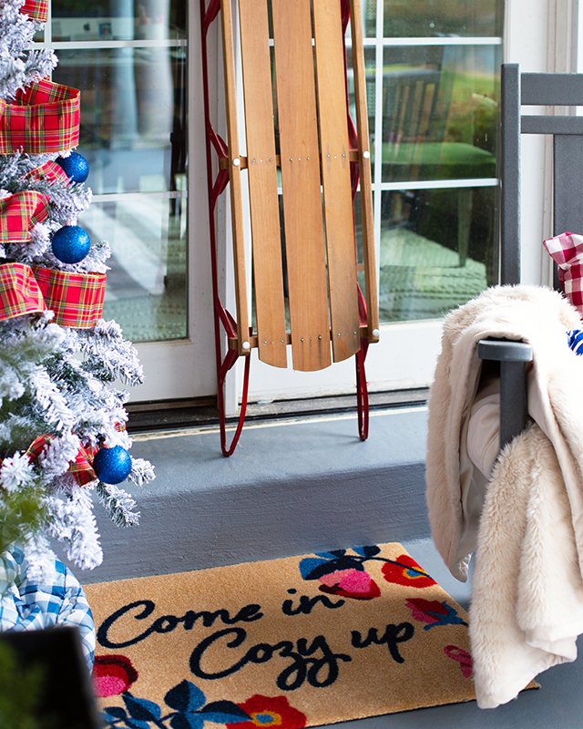 Heathered Nest | Holiday Decor for Front Porch